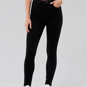 Hollister Women’s Black High Rise Skinny Jeans
